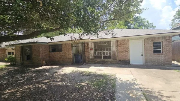 $229,999 | 4502 Charriton Drive, Houston, TX 77039