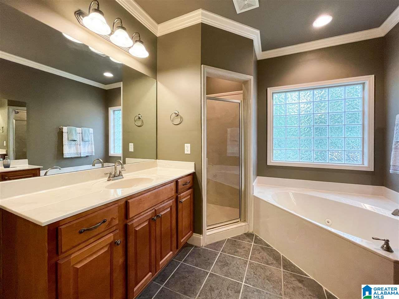 1032 Lake View Lane Calera, AL 35040 - Photo 24 of 37