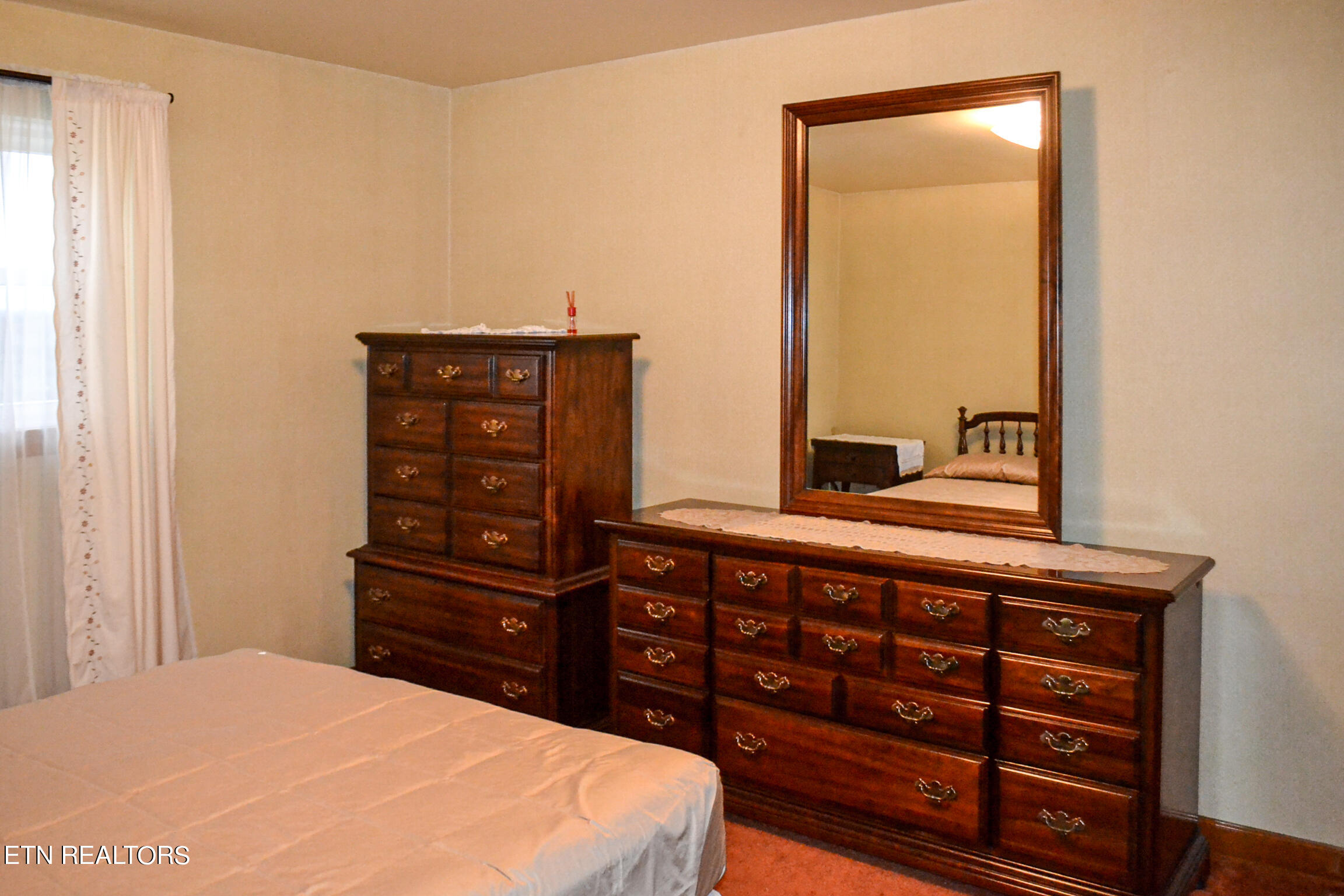 4156 Dr Thomas Walker Road Rose Hill, VA 24281 - Photo 28 of 49 26