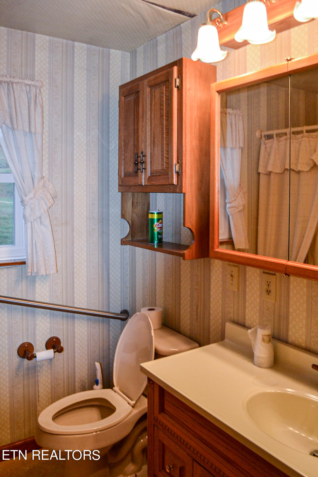 4156 Dr Thomas Walker Road Rose Hill, VA 24281 - Photo 35 of 49 33