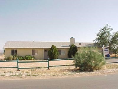 20619 Zuni Road Apple Valley, CA 92307 - Photo 1 of 1 a view of a terrace