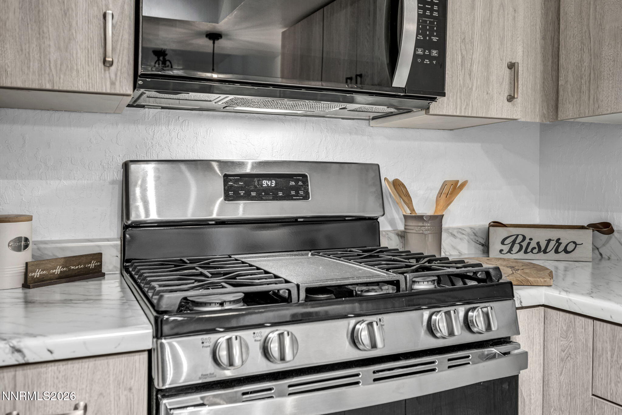 2300 Dickerson Road, Unit 11 Reno, NV 89503 - Photo 6 of 38 43-web-or-mls-2300-dickerson-rd-11