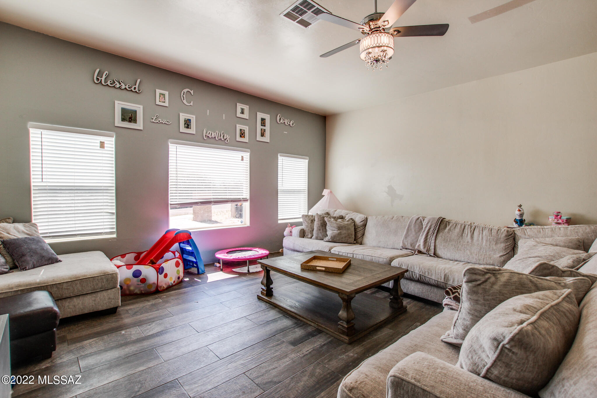 1015 Circulo Mendez Rio Rico, AZ 85648 - Photo 12 of 47