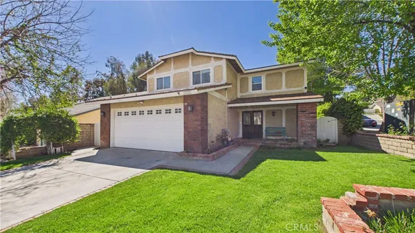 $799,900 | 27563 Open Crest Drive, Saugus, CA 91350