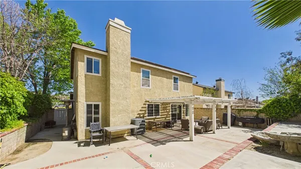 $799,900 | 27563 Open Crest Drive, Saugus, CA 91350