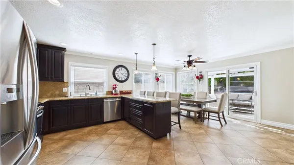 $799,900 | 27563 Open Crest Drive, Saugus, CA 91350