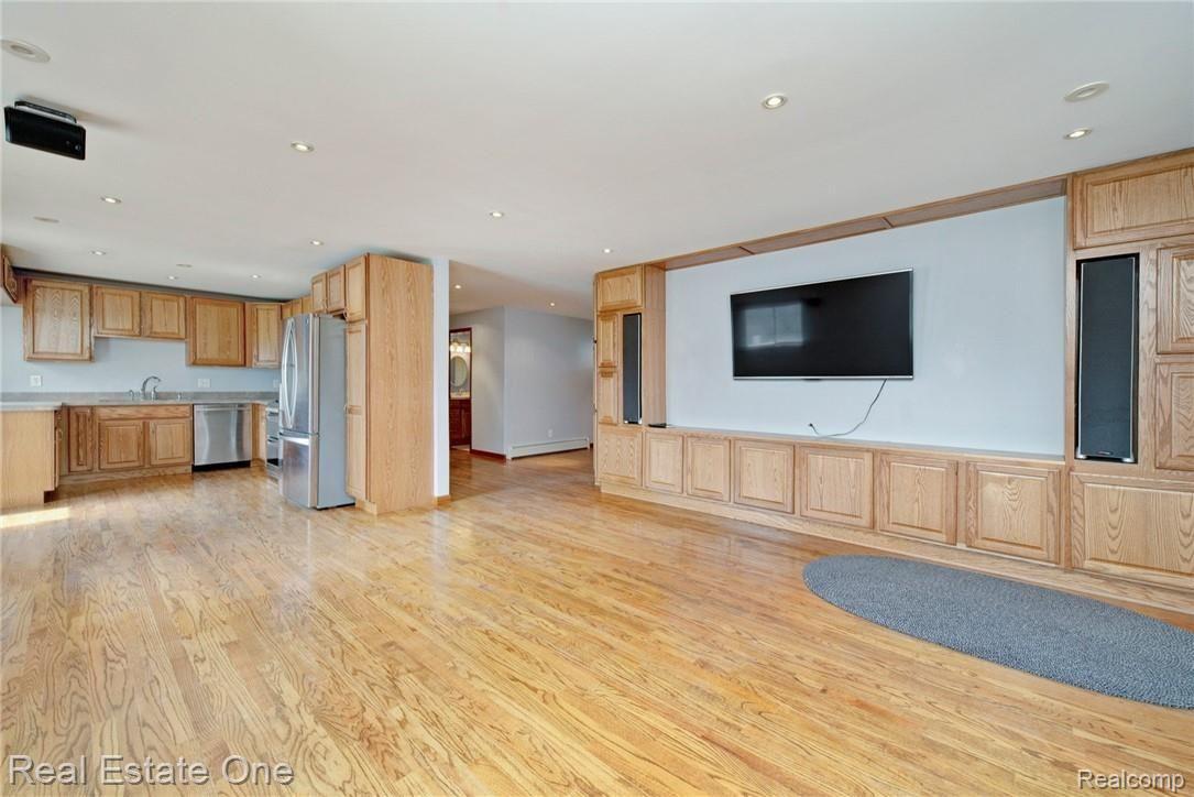 26485 Sibley Road Romulus, MI 48174 - Photo 8 of 50 My-Document_121_2.jpg