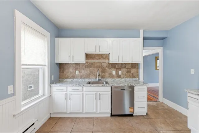 $3,200 | 20 Leslie Street, Unit 3, Boston, MA 02122