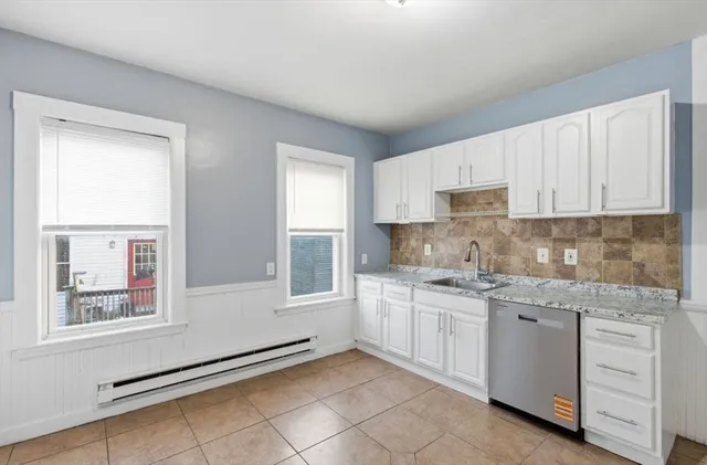 $3,200 | 20 Leslie Street, Unit 3, Boston, MA 02122