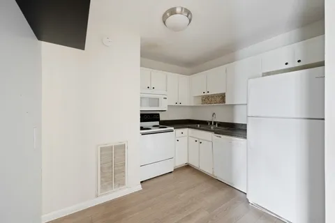 $700,000 | 555 North Dupont Avenue, Madison, TN 37115