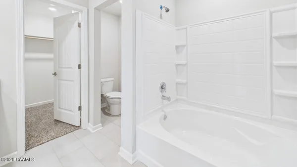 $208,500 | 164 Cottage Cove Drive, Maurice, LA 70555