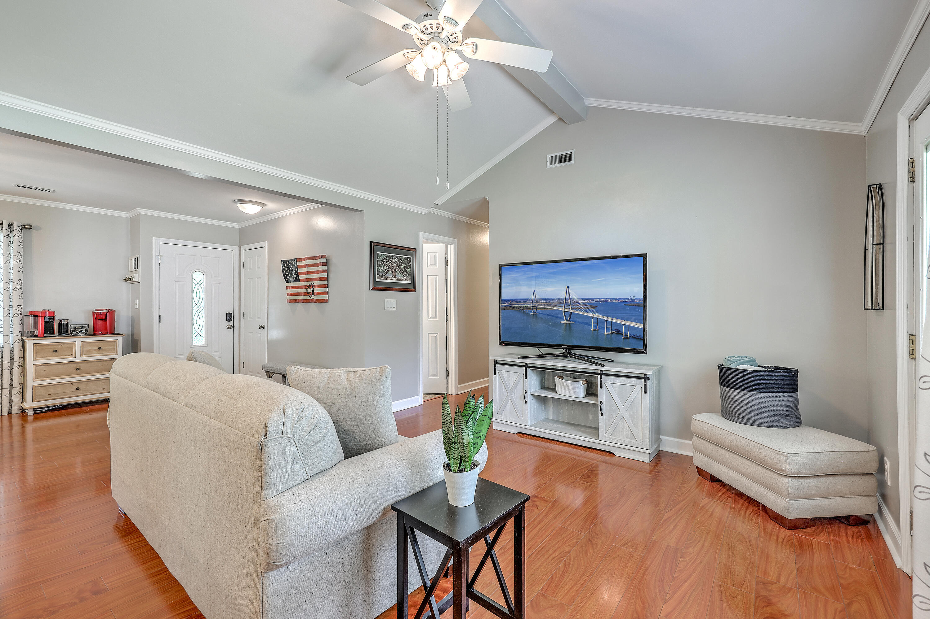 33 Oak Grove Road Goose Creek, SC 29445 - Photo 8 of 29 Vaulted Ceiling!