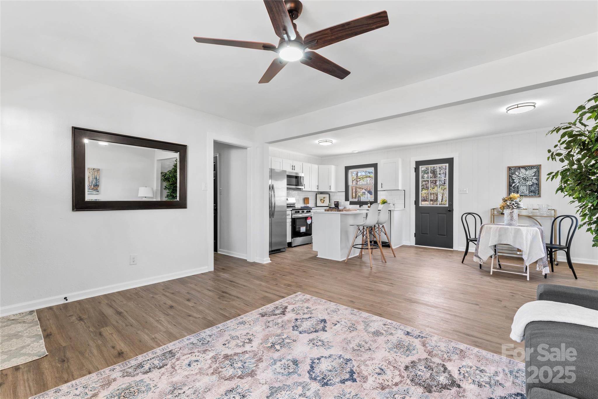 287 Lincoln Road York, SC 29745 - Photo 4 of 22 Gallery Image 4