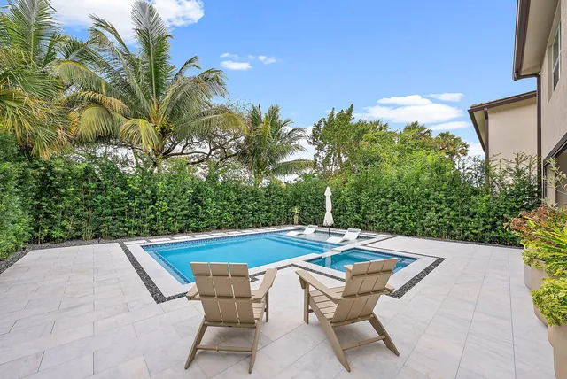 $999,999 | 4310 Buttonwood Drive, Delray Beach, FL 33445