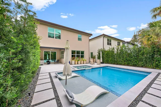 $999,999 | 4310 Buttonwood Drive, Delray Beach, FL 33445