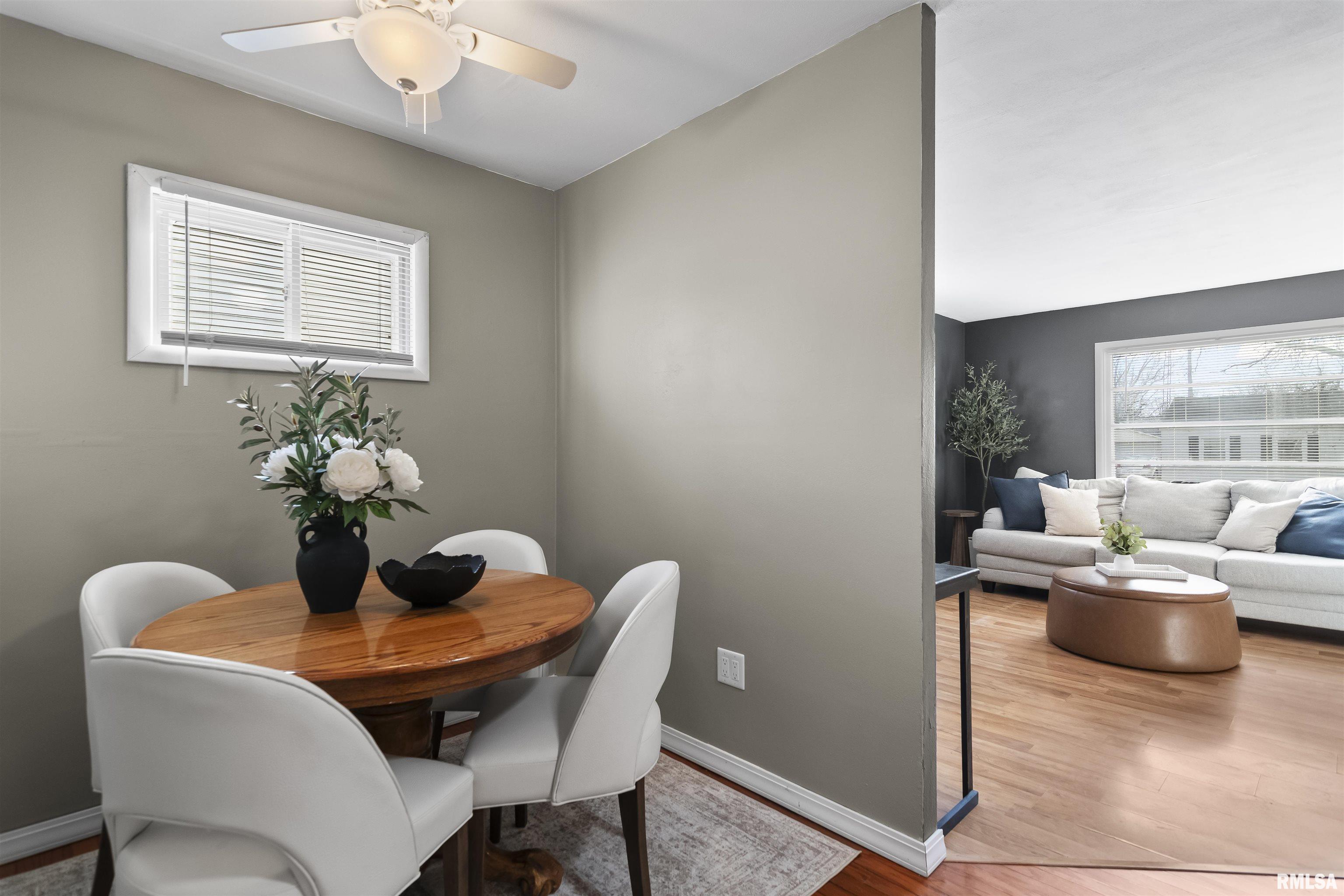 1104 Johnson Lane Springfield, IL 62702 - Photo 3 of 68