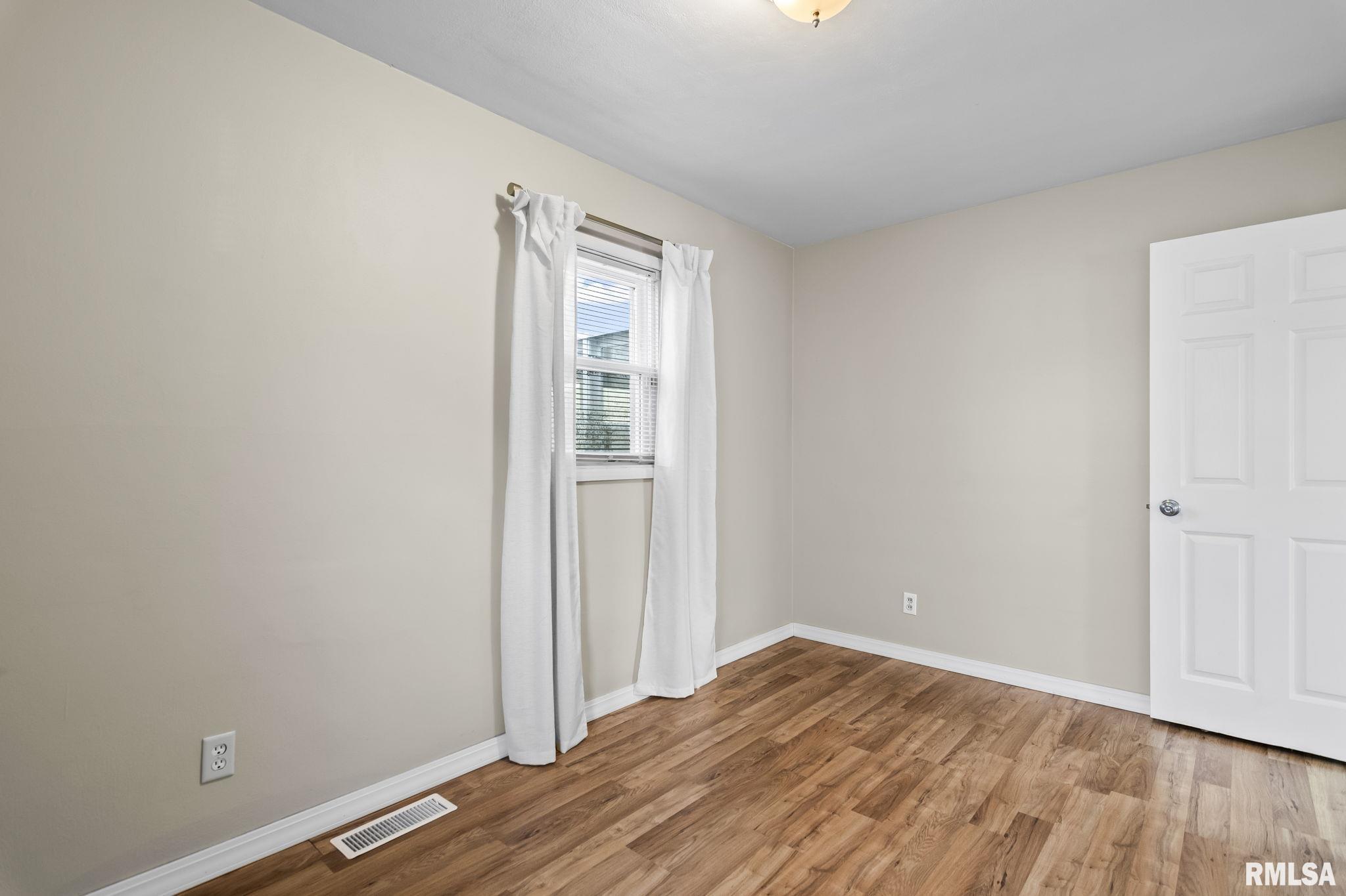 1104 Johnson Lane Springfield, IL 62702 - Photo 32 of 68