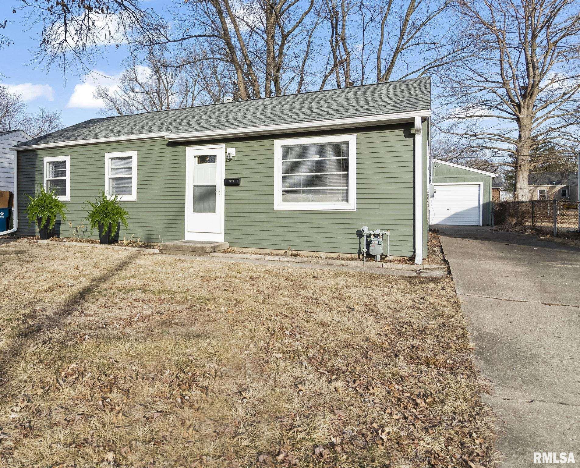 1104 Johnson Lane Springfield, IL 62702 - Photo 49 of 68
