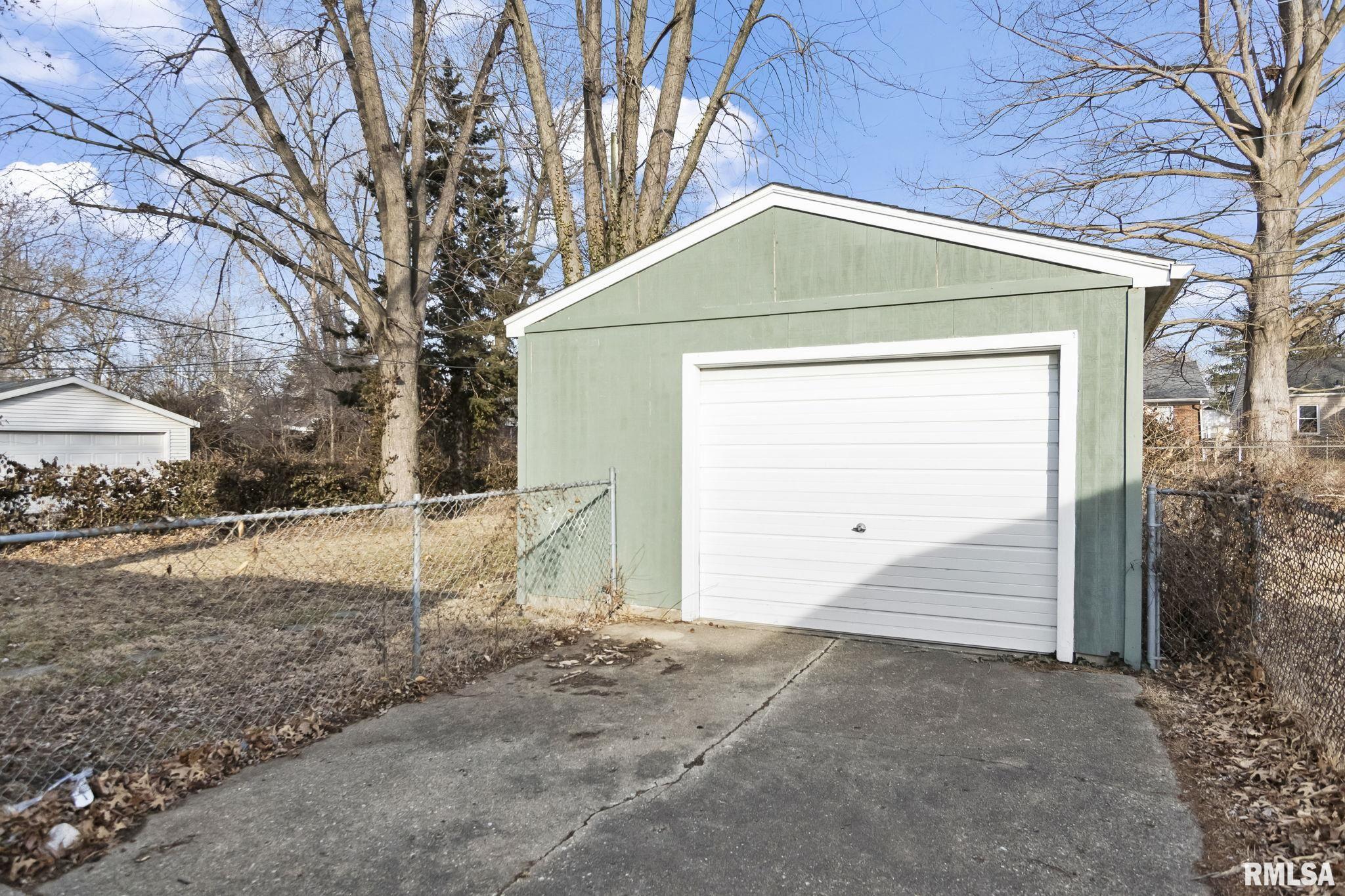 1104 Johnson Lane Springfield, IL 62702 - Photo 56 of 68