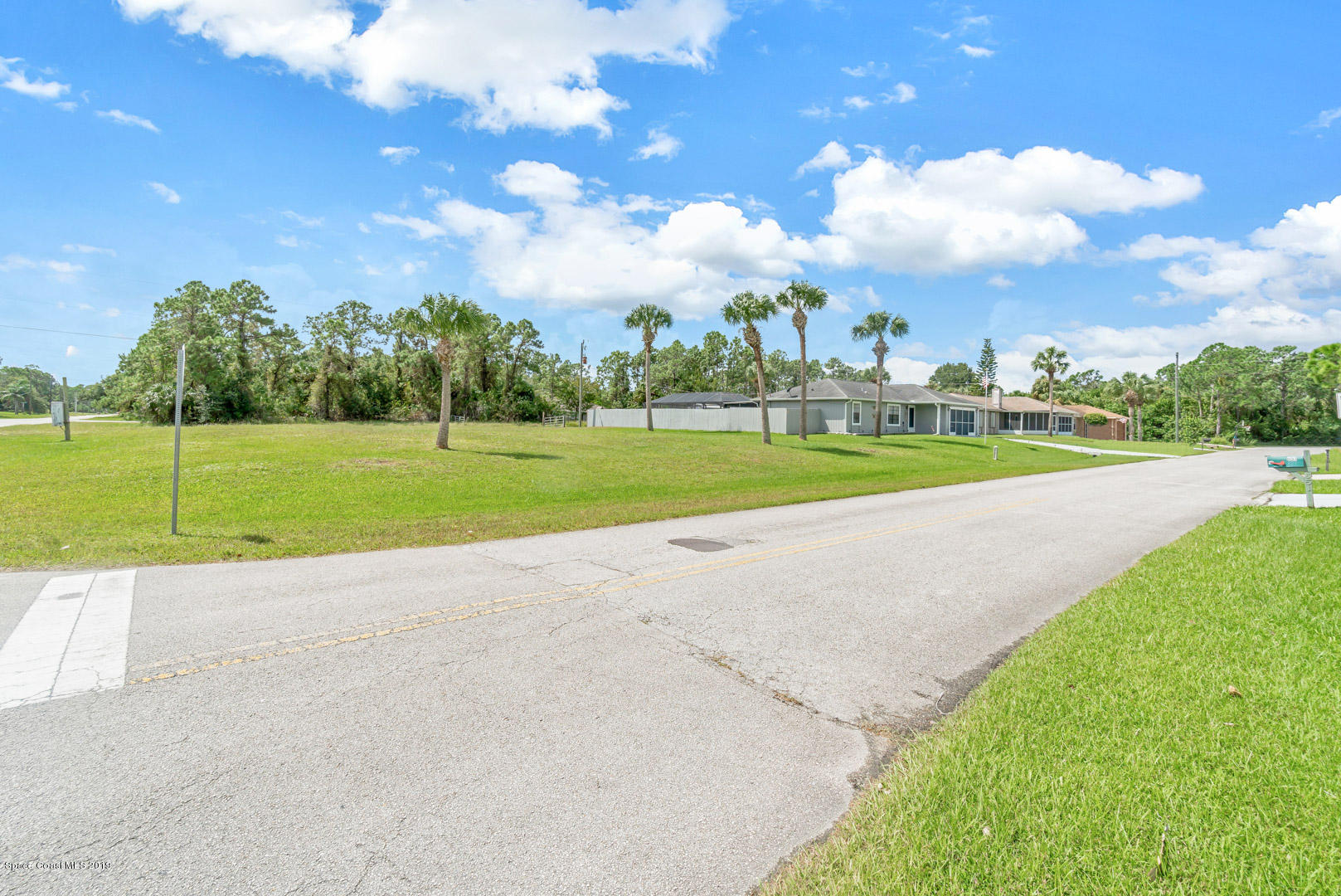 660 Bryant Road Palm Bay, FL 32908 - Photo 3 of 52 exterior (46 of 54)