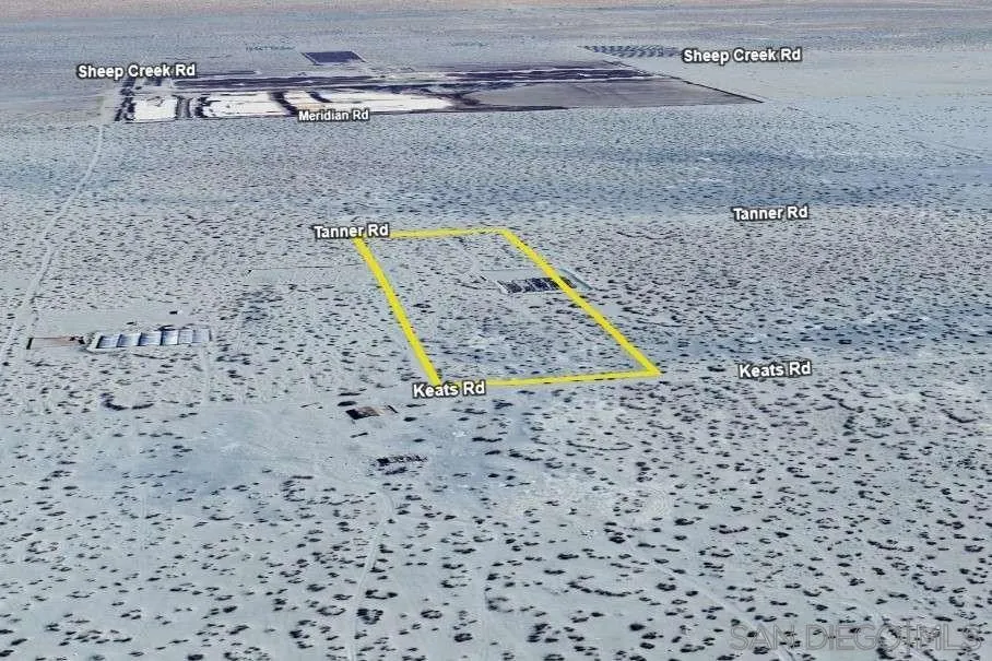 0 Keats Road, Unit 10 Adelanto, CA 92301 - Photo 27 of 39 a picture of a bathroom with a shower