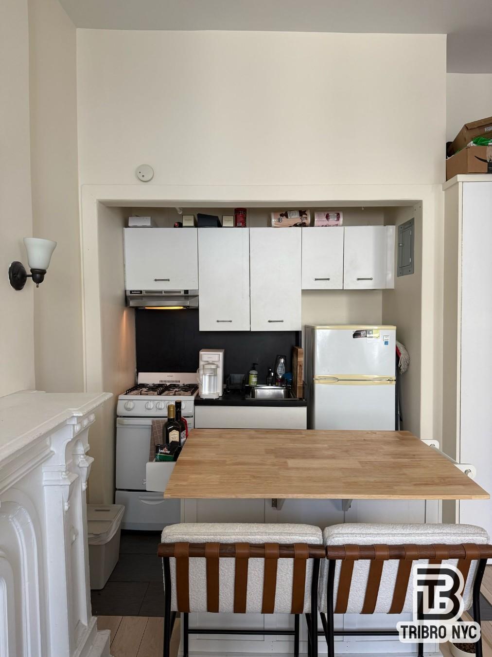 294 3rd Avenue, Unit 4B Manhattan, NY 10010 - Photo 4 of 5 Photo 4