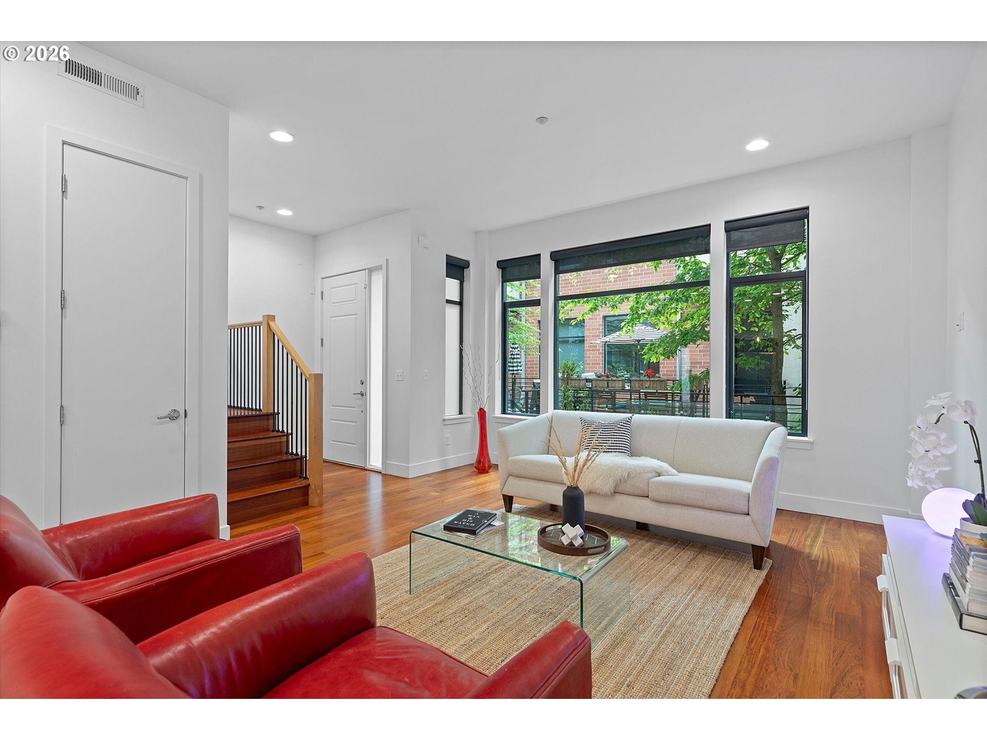 1728 Northwest Riverscape Street Portland, OR 97209 - Photo 5 of 44