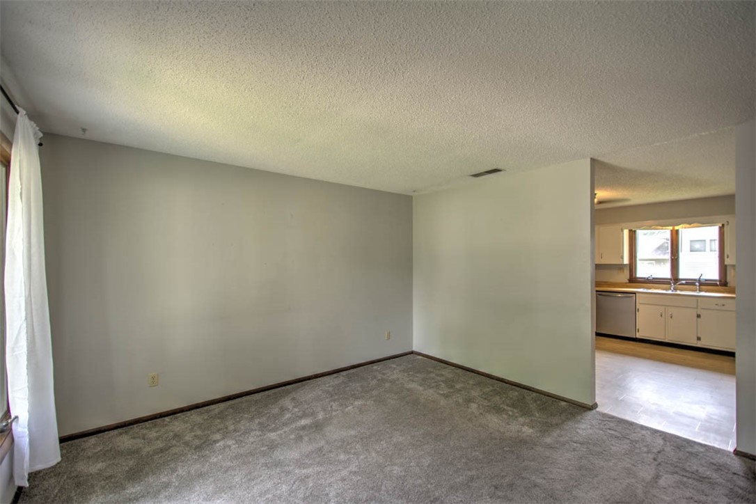 2730 Mill River Place Decatur, IL 62521 - Photo 6 of 26 Gallery Image 6