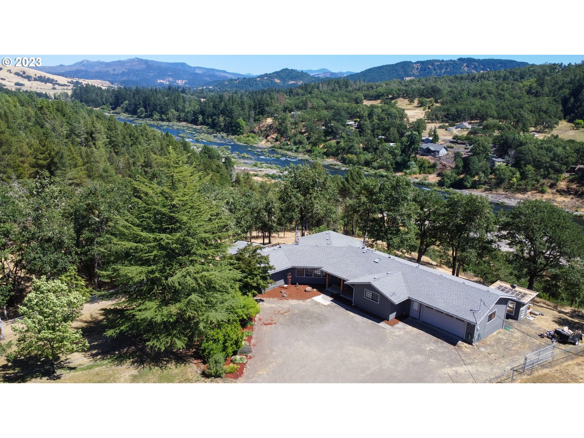 14309 North Bank Road Roseburg, OR 97470 - Photo 1 of 48 Gallery Image 1