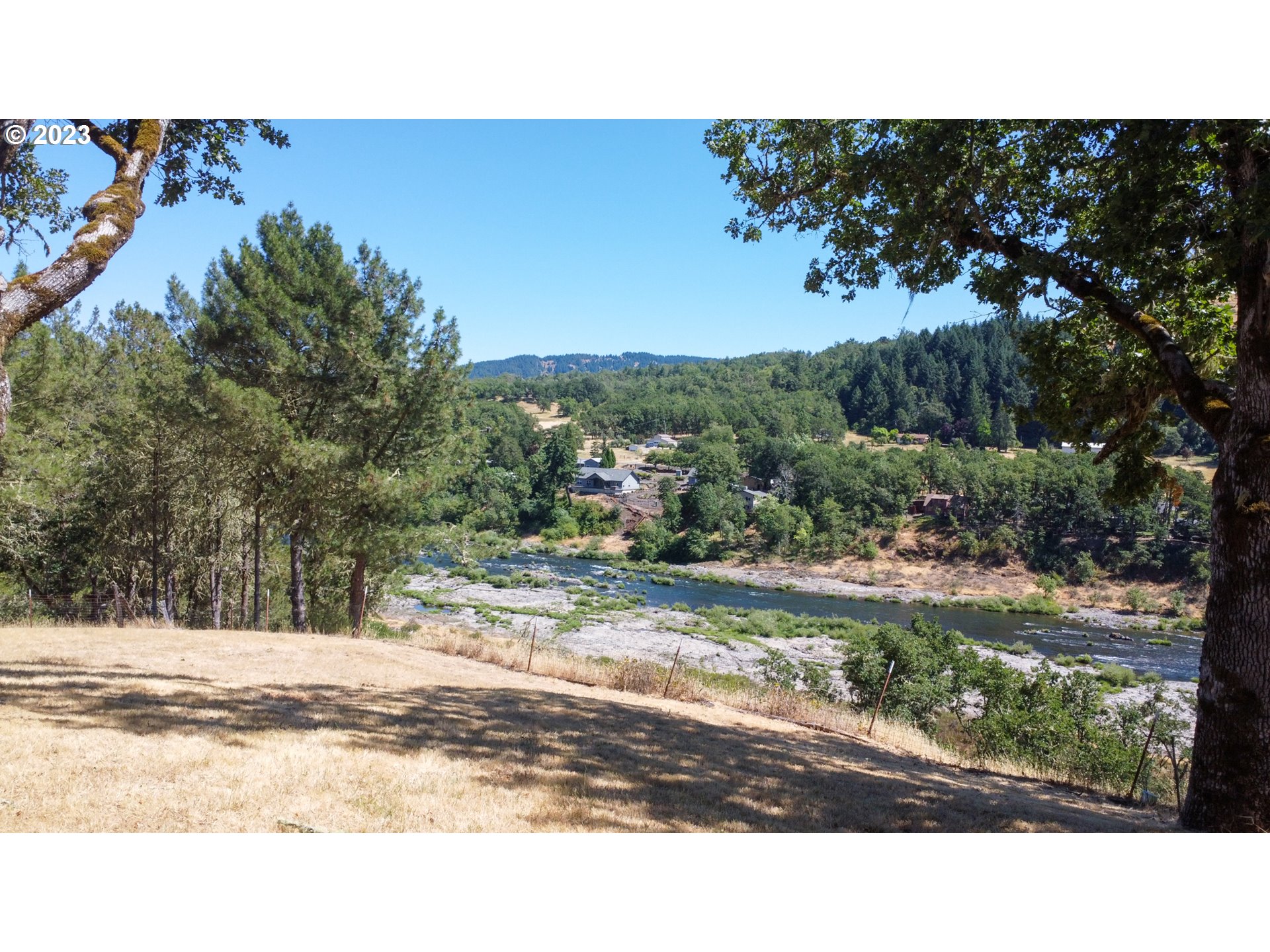 14309 North Bank Road Roseburg, OR 97470 - Photo 41 of 48 Gallery Image 41