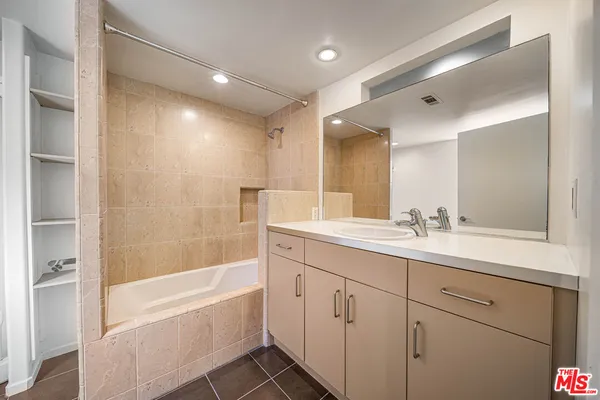$4,350 | 726 West 37th Street, San Pedro, CA 90731