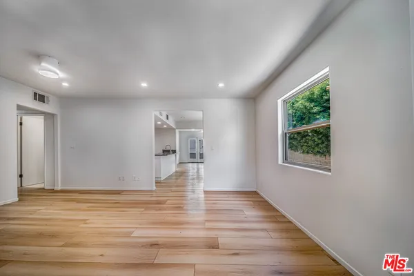 $4,350 | 726 West 37th Street, San Pedro, CA 90731