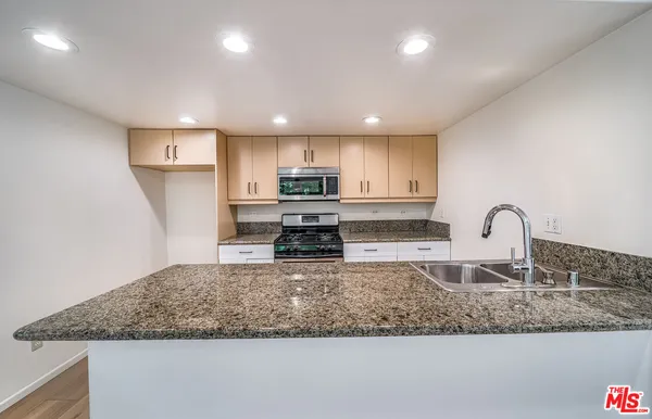$4,350 | 726 West 37th Street, San Pedro, CA 90731
