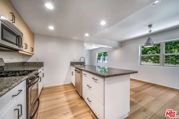 $4,350 | 726 West 37th Street, San Pedro, CA 90731