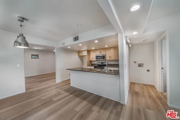 $4,350 | 726 West 37th Street, San Pedro, CA 90731