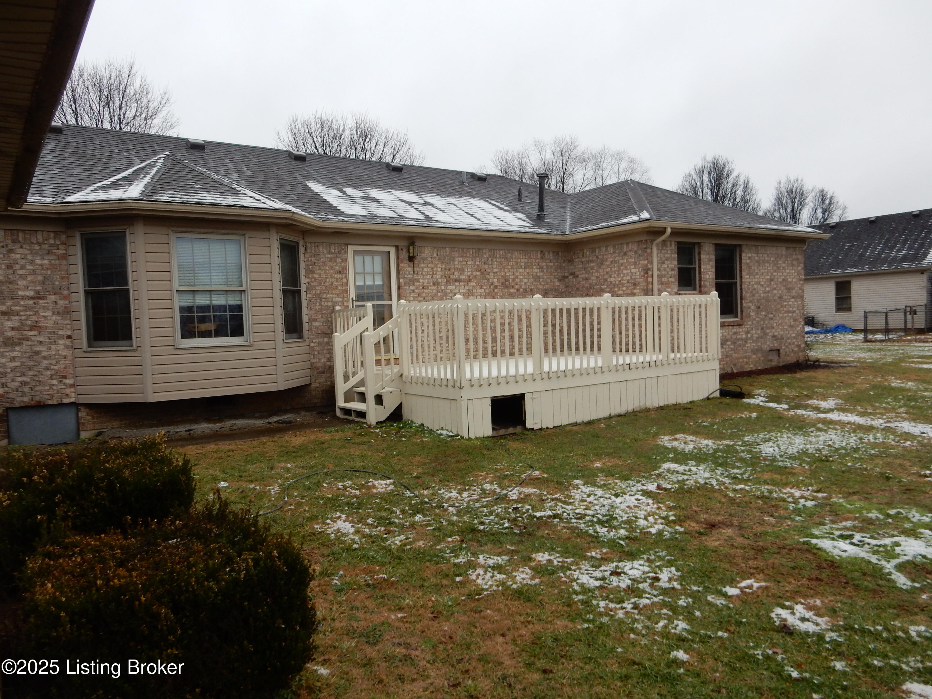 239 Tanglewood Road Shepherdsville, KY 40165 - Photo 3 of 32 DSCN8613