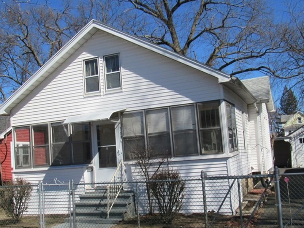 369 Page Boulevard Springfield, MA 01104 - Photo 1 of 17