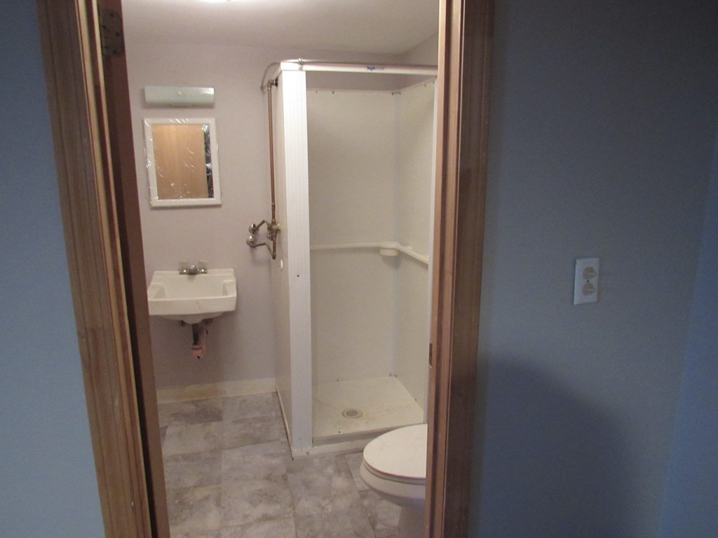 369 Page Boulevard Springfield, MA 01104 - Photo 16 of 17