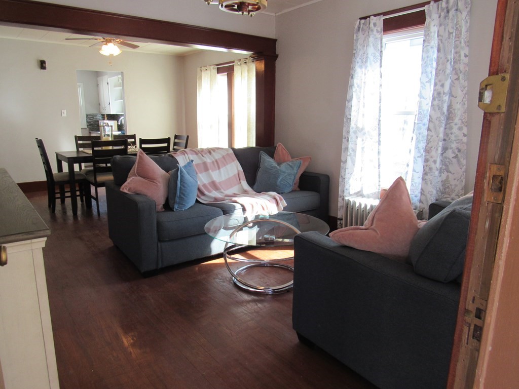 369 Page Boulevard Springfield, MA 01104 - Photo 5 of 17