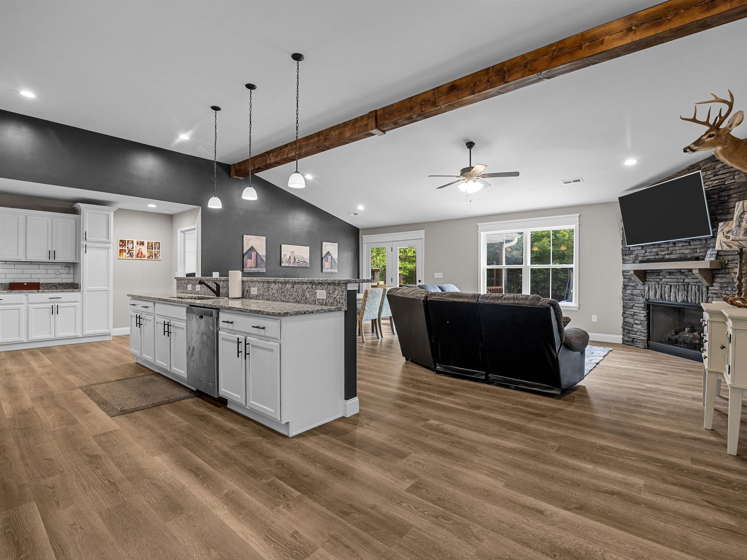 10938 Reidville Road Greer, SC 29651 - Photo 5 of 50 Gallery Image 5
