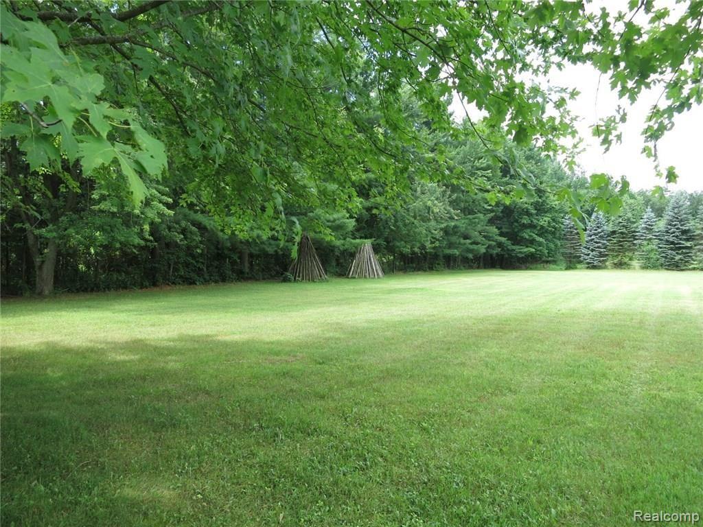 4475 Curtis Road Leonard, MI 48367 - Photo 14 of 55 32526064_Unknown.JPG
