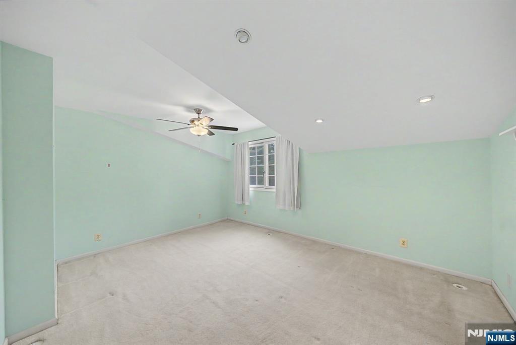 409 Ridge Road Dayton, NJ 08810 - Photo 31 of 36 Gallery Image 31
