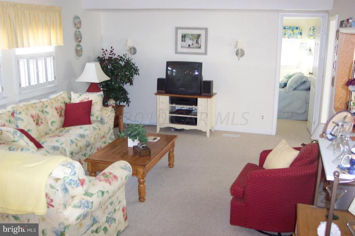 13207 Nantucket Road Ocean City, MD 21842 - Photo 3 of 9 Gallery Image 3