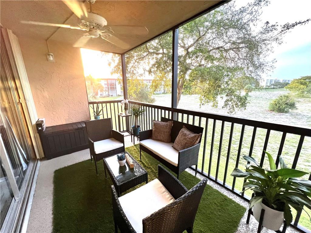 5260 Northwest 2nd Avenue, Unit 307 Boca Raton, FL 33487 - Photo 8 of 11 Photo 8