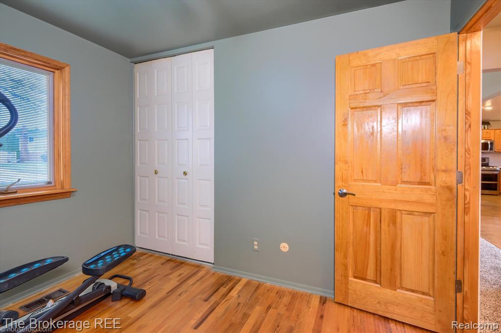 418 Windmill Point Drive Flushing, MI 48433 - Photo 23 of 28