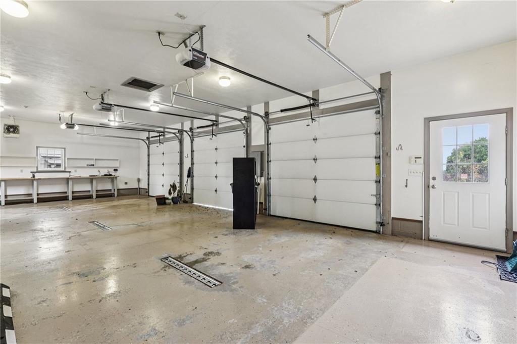 2210 Skyhill Road Edinburg, PA 16116 - Photo 29 of 49 a view of a room with storage space