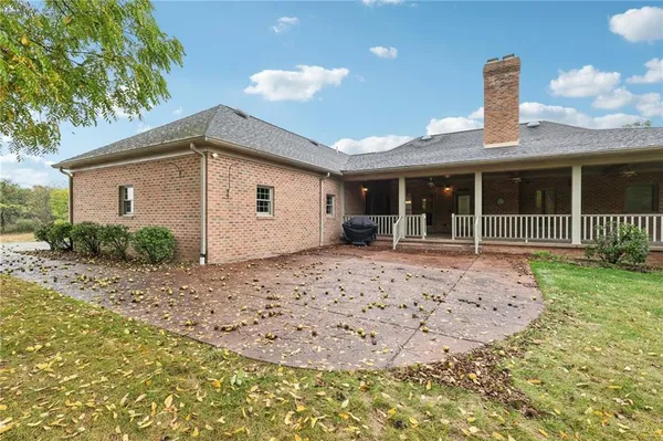 $679,900 | 2210 Skyhill Road, Edinburg, PA 16116