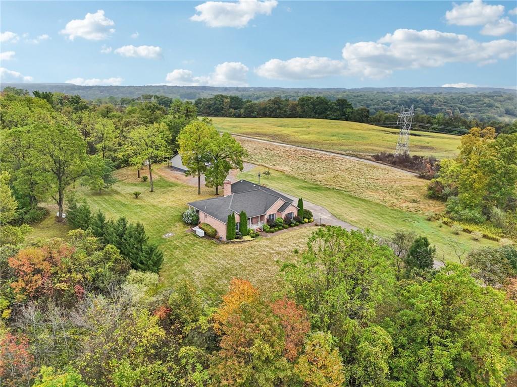 2210 Skyhill Road Edinburg, PA 16116 - Photo 45 of 49 a view of a city