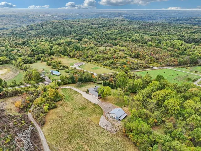 $699,900 | 2210 Skyhill Road, Edinburg, PA 16116