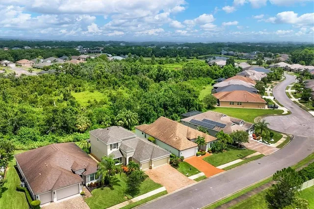 a view of a tennis court
